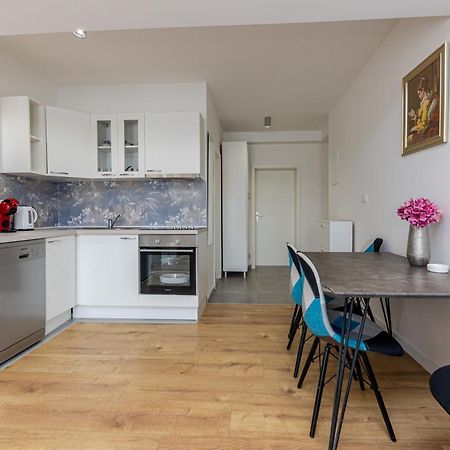 House Niko M With 6 Apartments 스플리트 외부 사진