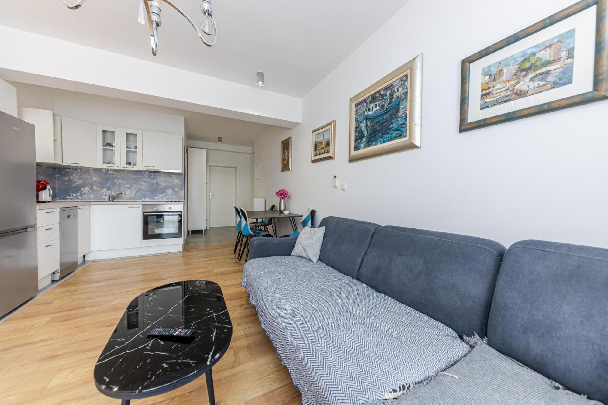 House Niko M With 6 Apartments 스플리트 외부 사진