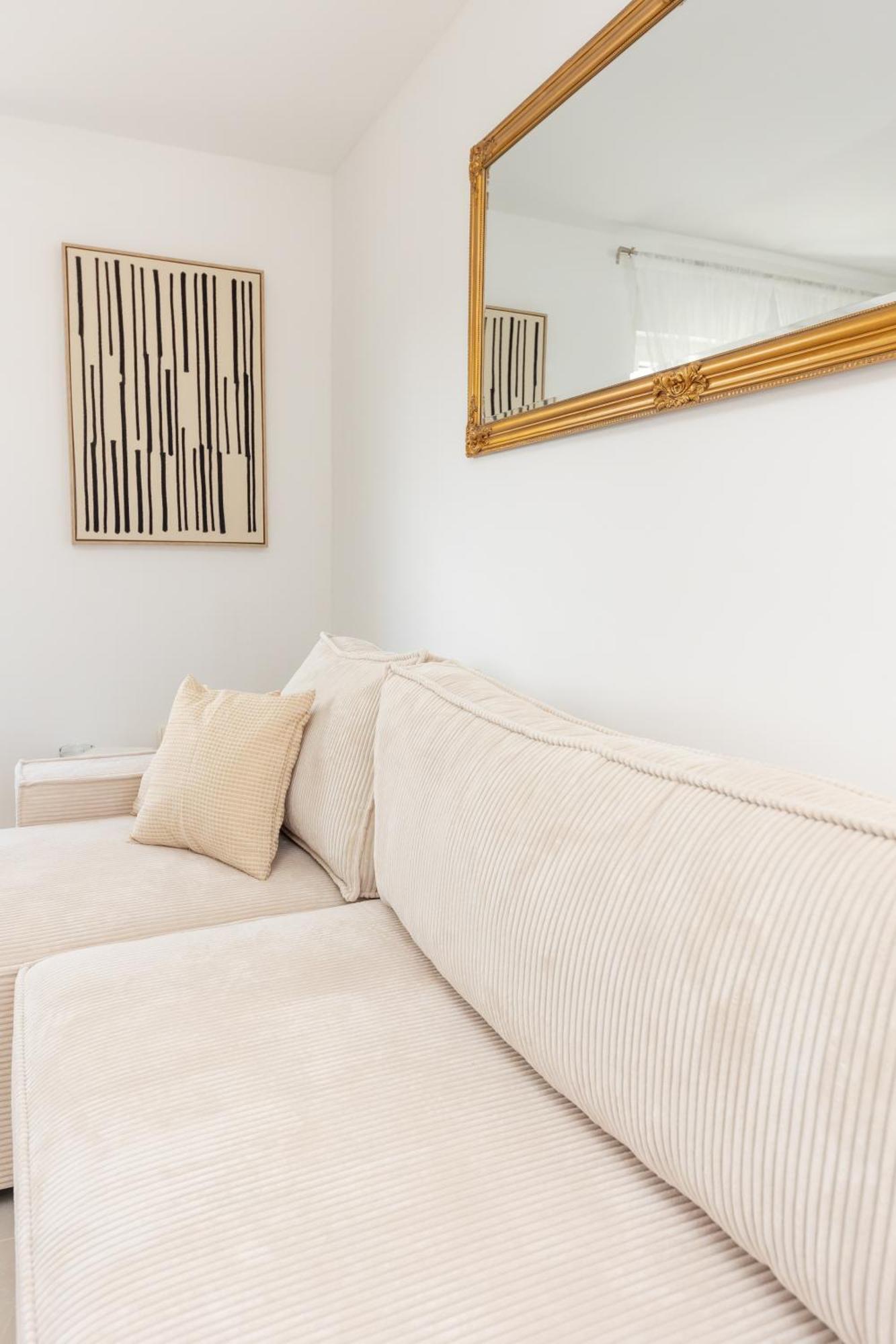 House Niko M With 6 Apartments 스플리트 외부 사진