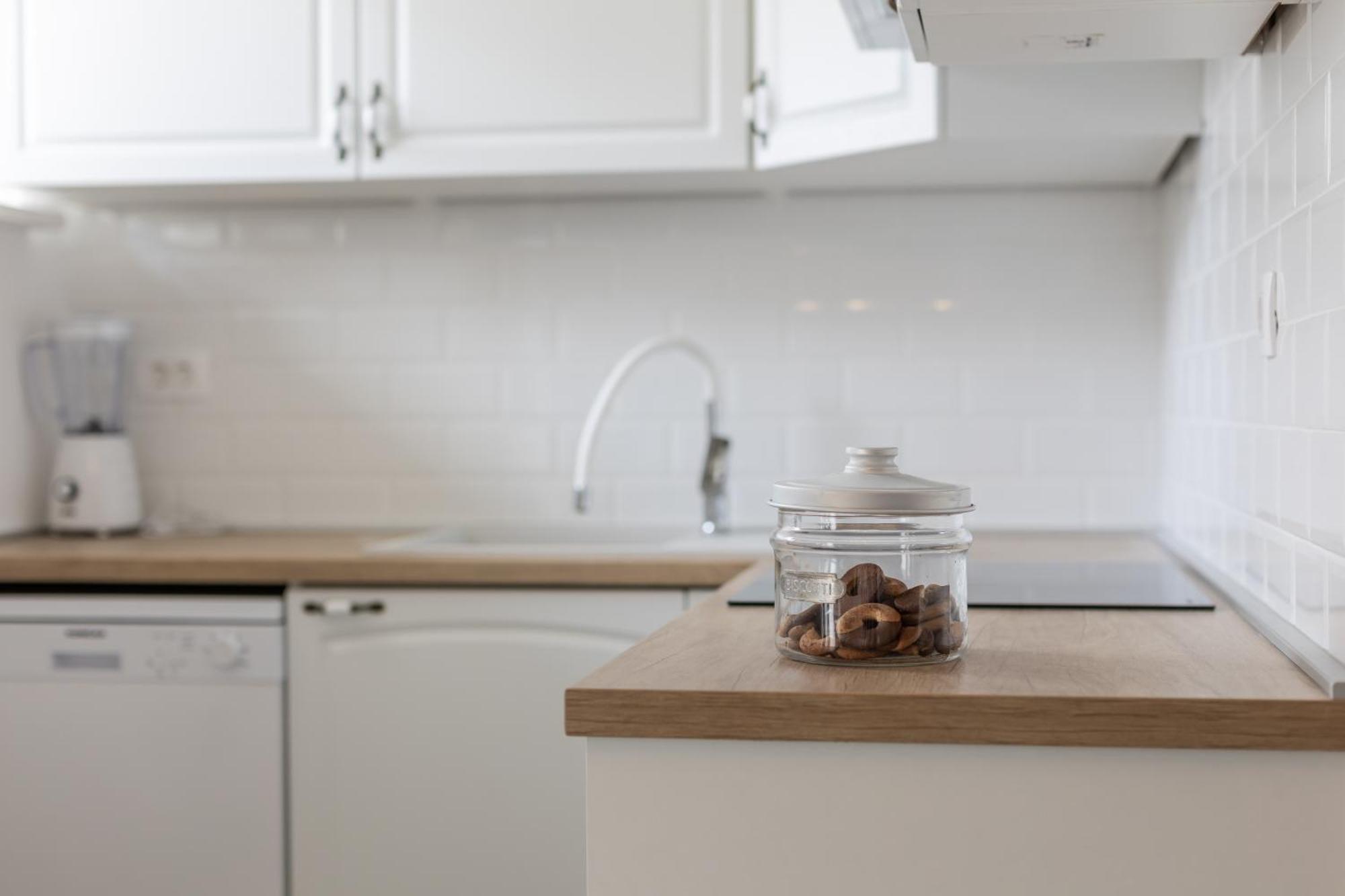 House Niko M With 6 Apartments 스플리트 외부 사진